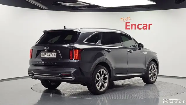 Main__Slider__Photo:Sorento Kia 2020.5-1