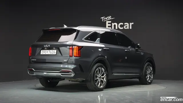 Main__Slider__Photo:Sorento Kia 2022.6-1