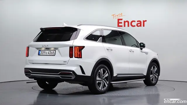 Main__Slider__Photo:Sorento Kia 2023.4-1