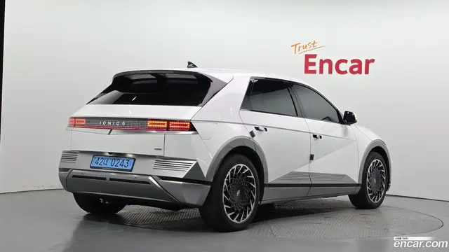 Main__Slider__Photo:Ioniq5 Hyundai 2022.5-1