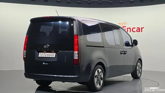 Main__Slider__Photo:Staria Hyundai 2023.1-1