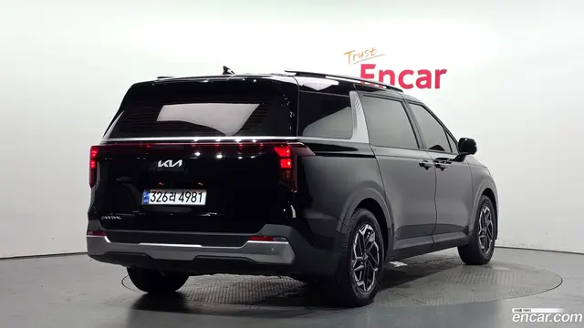 Main__Slider__Photo:Canival Kia 2024.2-1