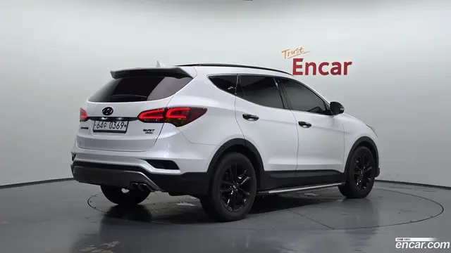 Main__Slider__Photo:Santafe Hyundai 2016.9-1