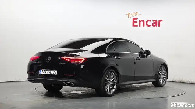Main__Slider__Photo:CLS-Class Mercedes-Benz 2019.8-1
