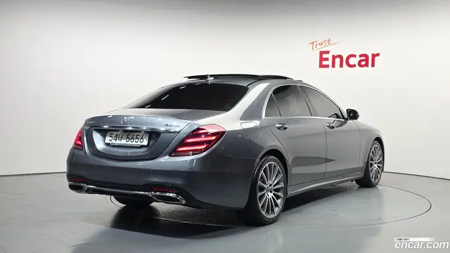 Main__Slider__Photo:S-Class Mercedes-Benz 2018.1-1