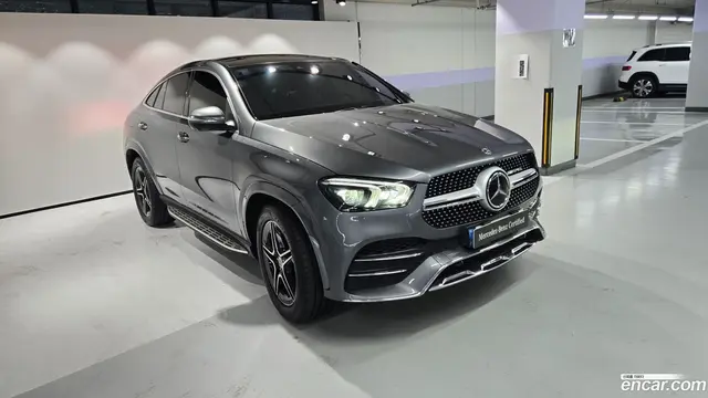 Main__Slider__Photo:GLE-Class Mercedes-Benz 2021.5-1