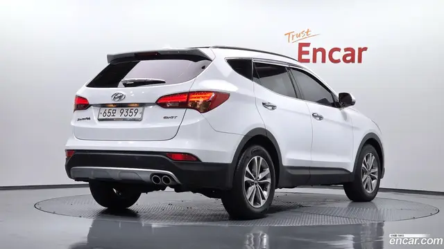 Main__Slider__Photo:Santafe Hyundai 2015.0-1