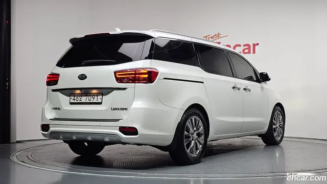 Main__Slider__Photo:Canival Kia 2018.9-1
