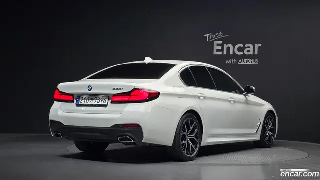 Main__Slider__Photo:5-Series BMW 2023.3-1
