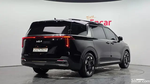 Main__Slider__Photo:Canival Kia 2024.2-1