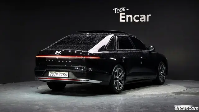 Main__Slider__Photo:Grandeur Hyundai 2023.0-1