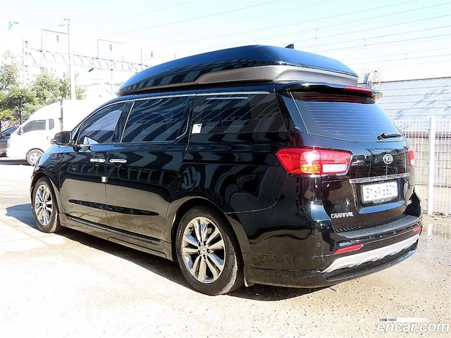Main__Slider__Photo:Canival Kia 2017.4-1