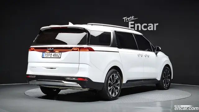 Main__Slider__Photo:Canival Kia 2022.7-1