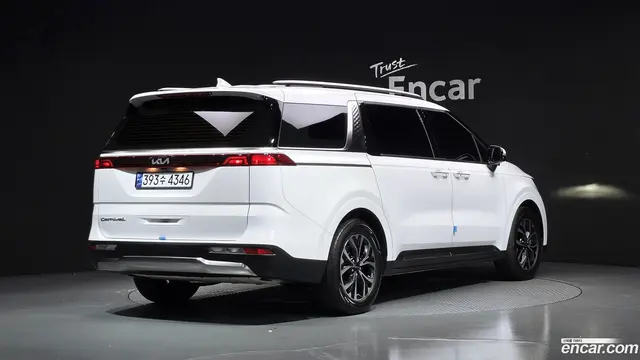 Main__Slider__Photo:Canival Kia 2022.3-1