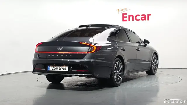 Main__Slider__Photo:Sonata Hyundai 2022.6-1