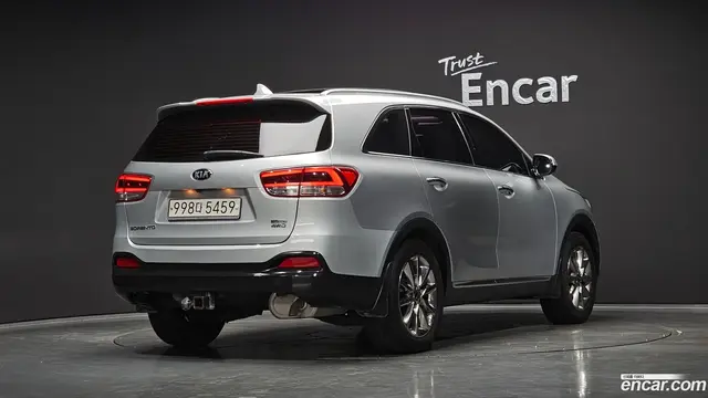 Main__Slider__Photo:Sorento Kia 2016.5-1