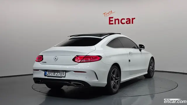 Main__Slider__Photo:C-Class Mercedes-Benz 2021.9-1