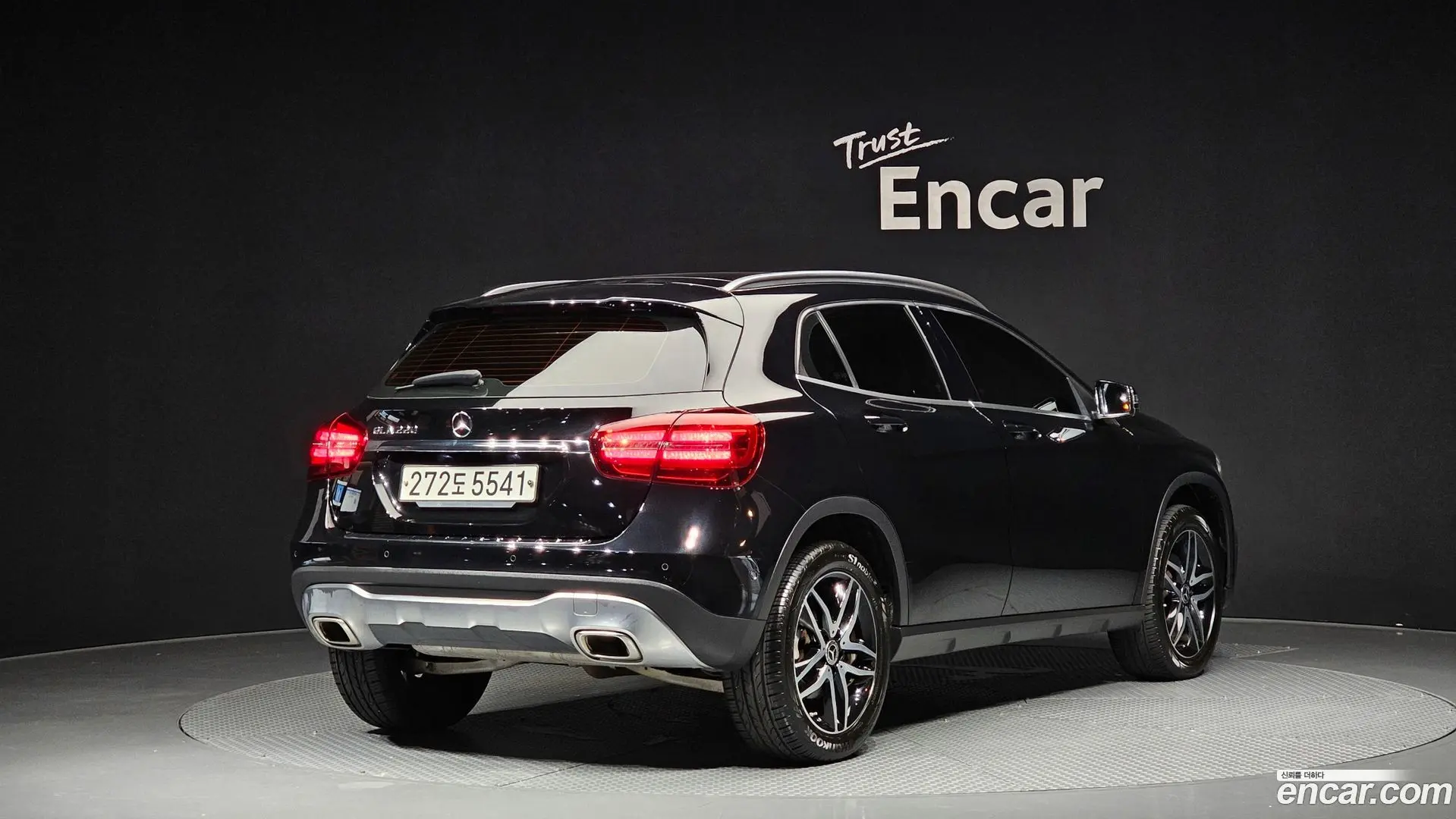 Main__Slider__Photo:GLA-Class Mercedes-Benz 2019.8-1