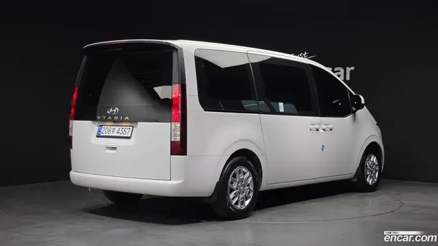 Main__Slider__Photo:Staria Hyundai 2022.11-1