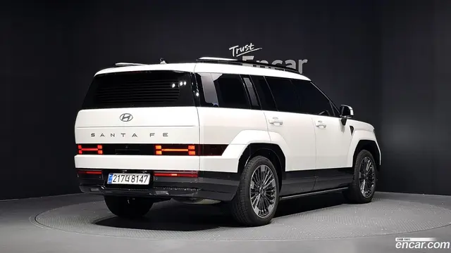 Main__Slider__Photo:Santafe Hyundai 2025.6-1