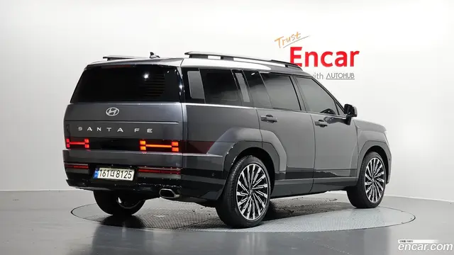 Main__Slider__Photo:Santafe Hyundai 2023.11-1