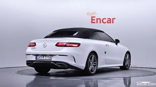 Main__Slider__Photo:E-Class Mercedes-Benz 2018.11-1