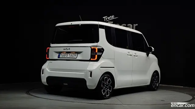 Main__Slider__Photo:RAY Kia 2022.8-1