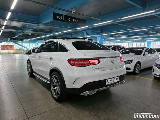 Main__Slider__Photo:GLE-Class Mercedes-Benz 2018.7-1