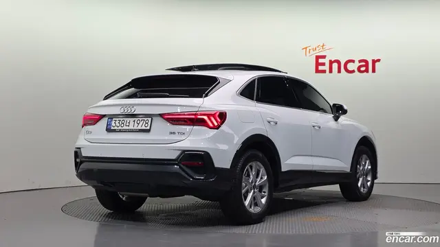 Main__Slider__Photo:Q3 Audi 2023.2-1