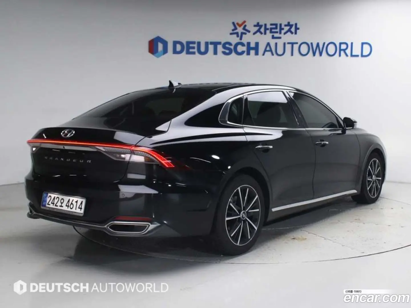 Main__Slider__Photo:Grandeur Hyundai 2020.9-1