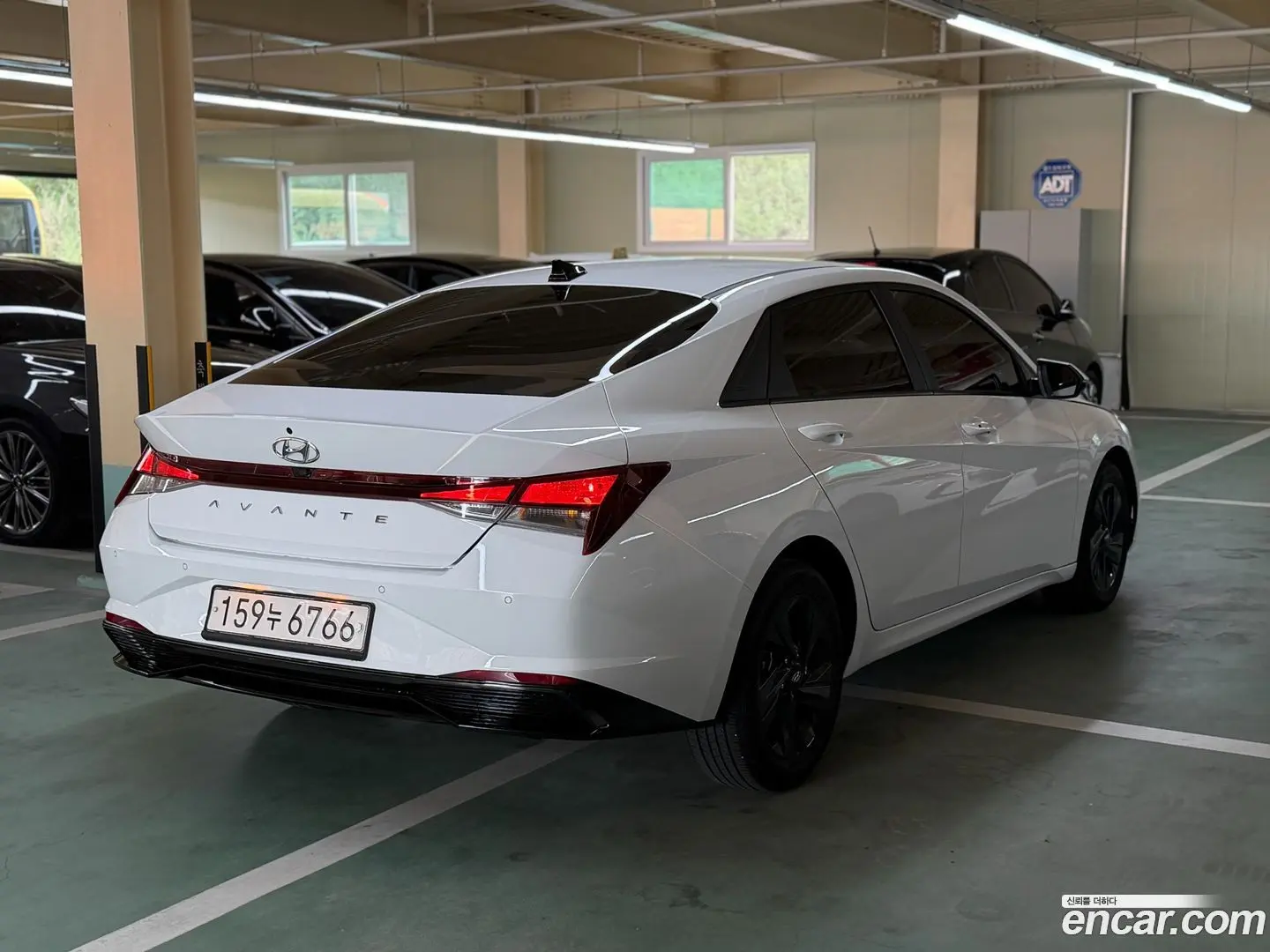 Main__Slider__Photo:AVANTE Hyundai 2023.3-1