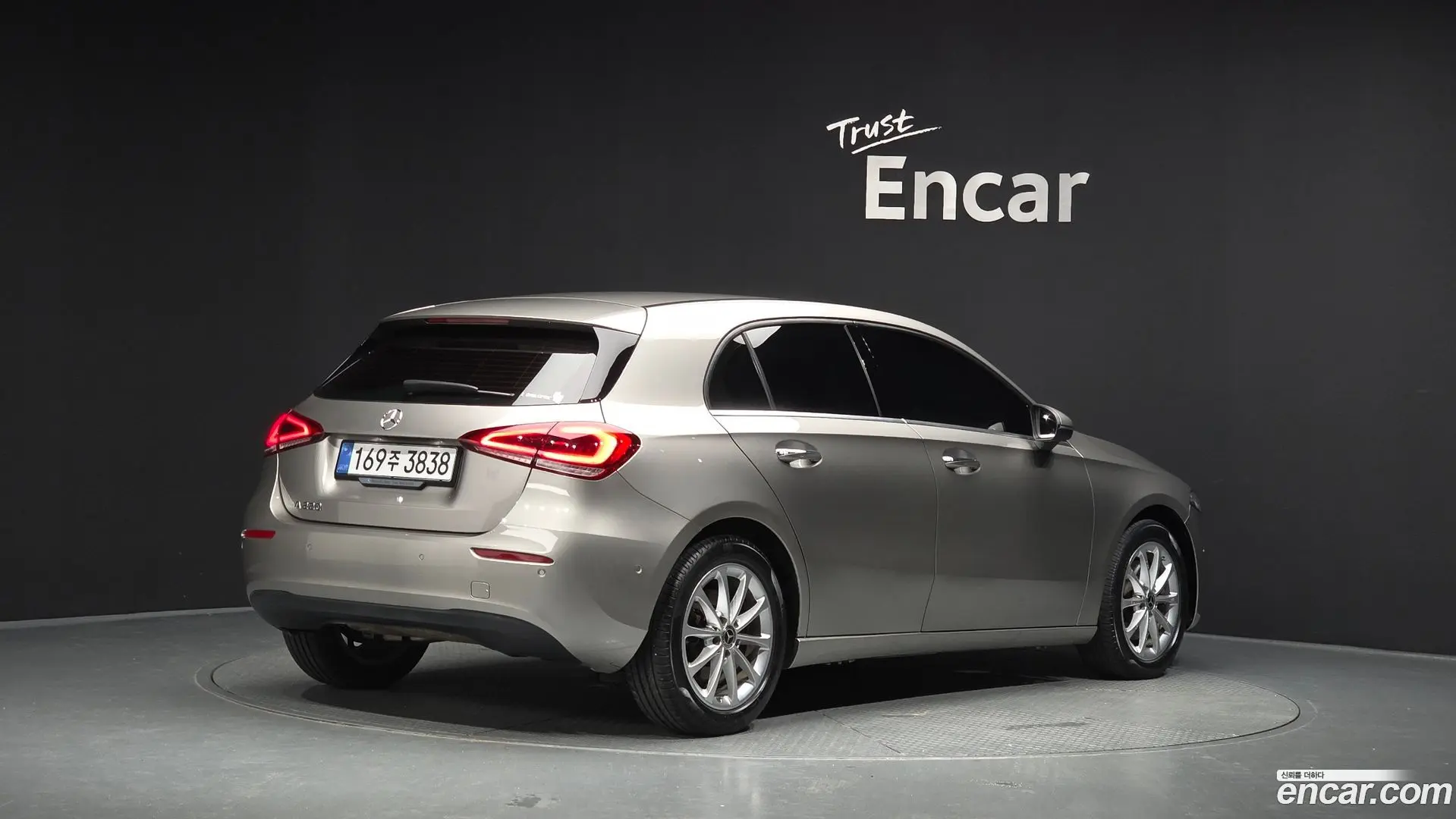 Main__Slider__Photo:A-Class Mercedes-Benz 2019.8-1