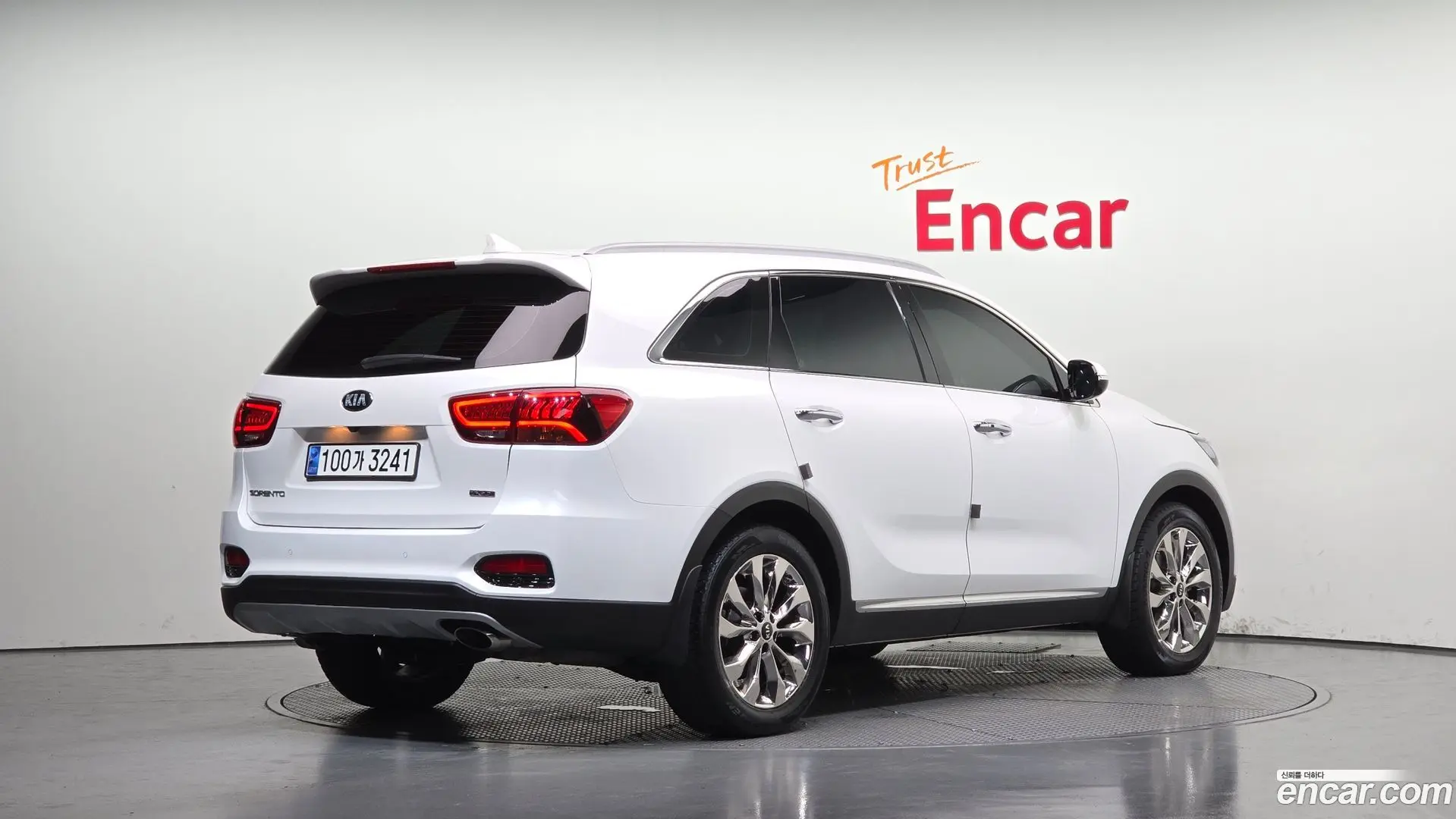 Main__Slider__Photo:Sorento Kia 2019.5-1