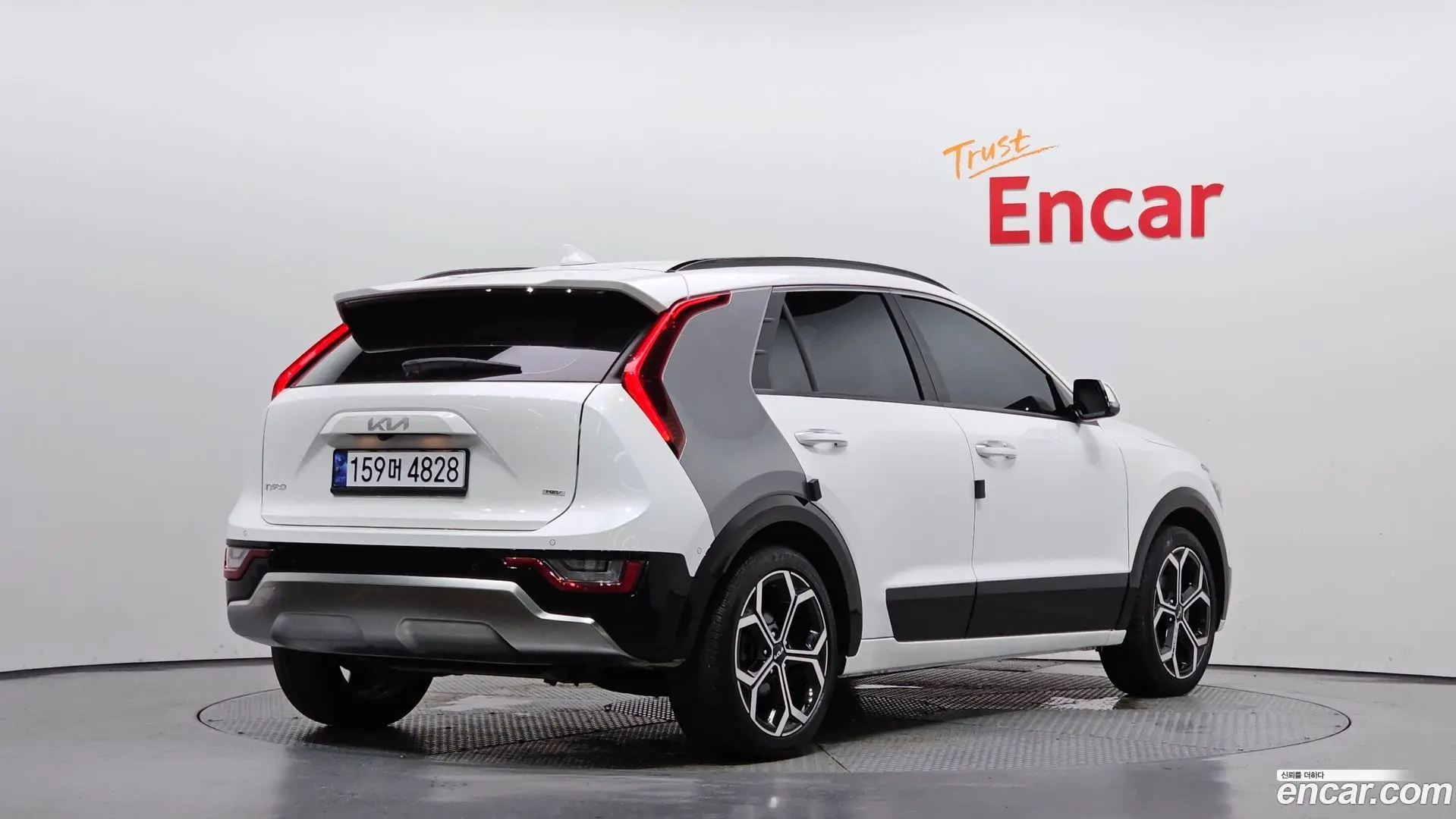 Main__Slider__Photo:Niro Kia 2022.5-1
