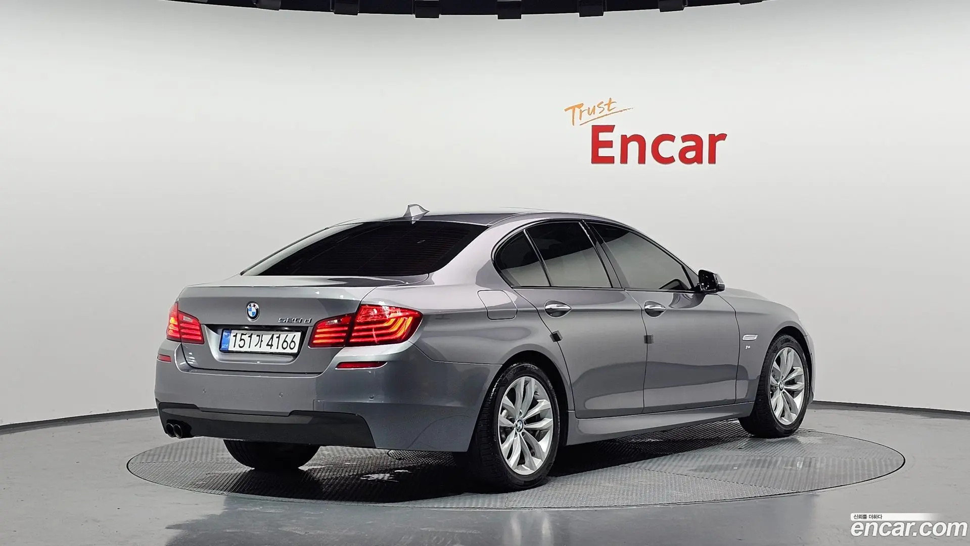 Main__Slider__Photo:5-Series BMW 2015.9-1
