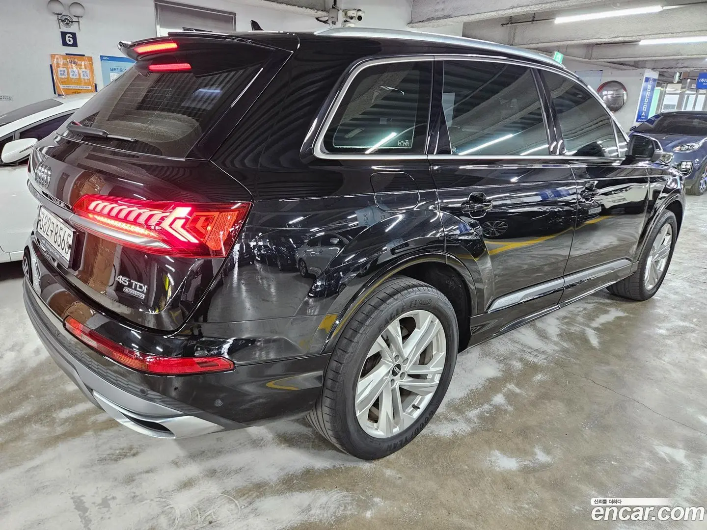 Main__Slider__Photo:Q7 Audi 2022.1-1