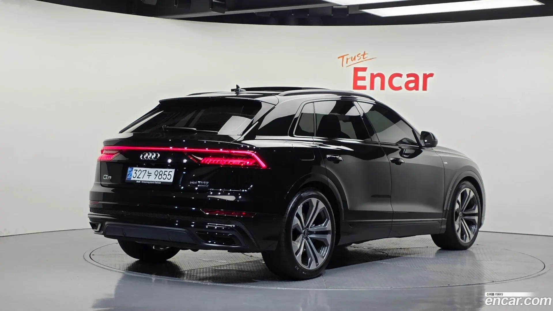 Main__Slider__Photo:Q8 Audi 2023.11-1