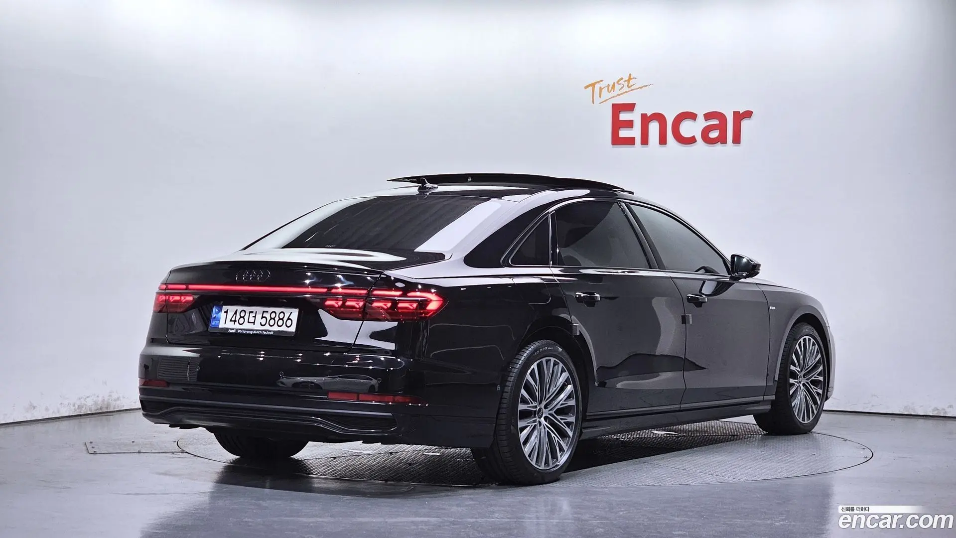 Main__Slider__Photo:A8 Audi 2022.10-1