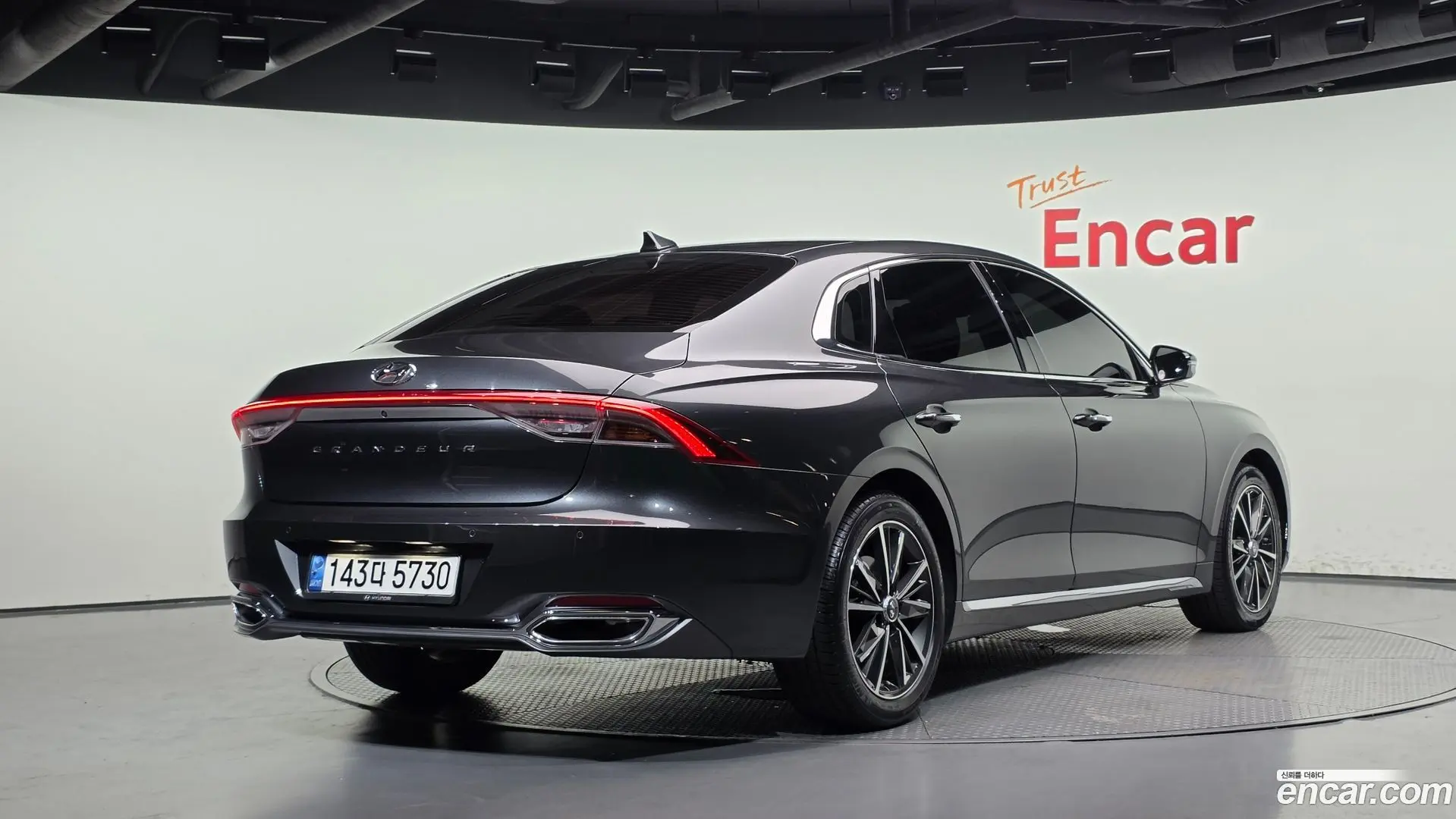 Main__Slider__Photo:Grandeur Hyundai 2020.10-1