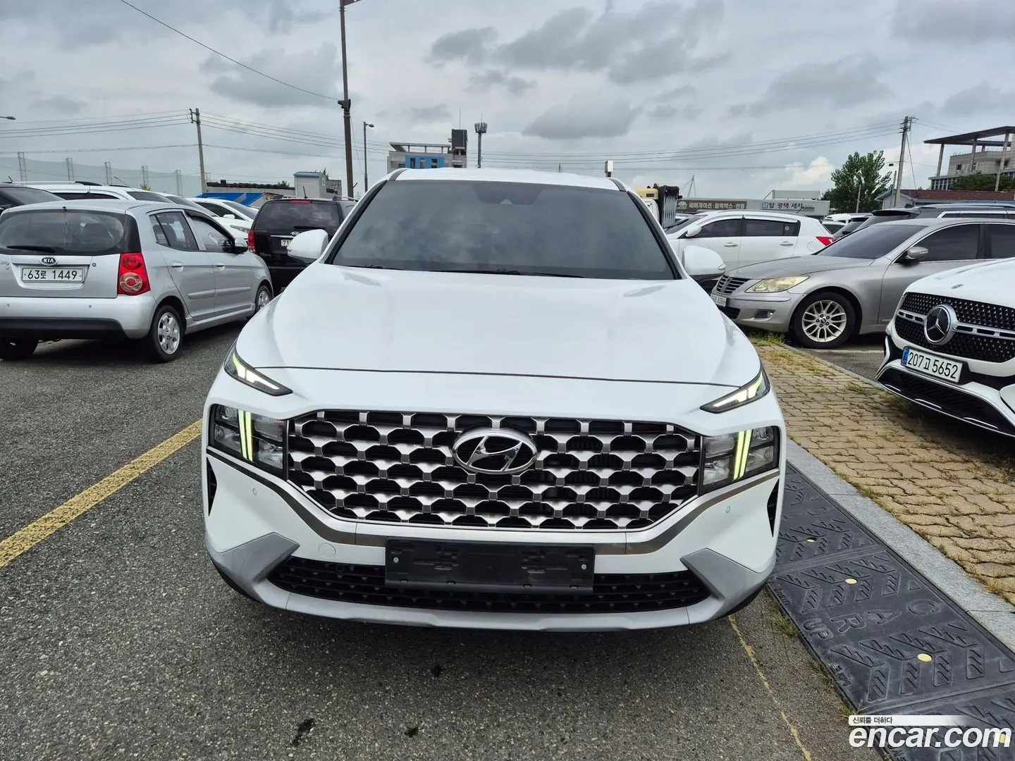 Main__Slider__Photo:Santafe Hyundai 2022.6-1