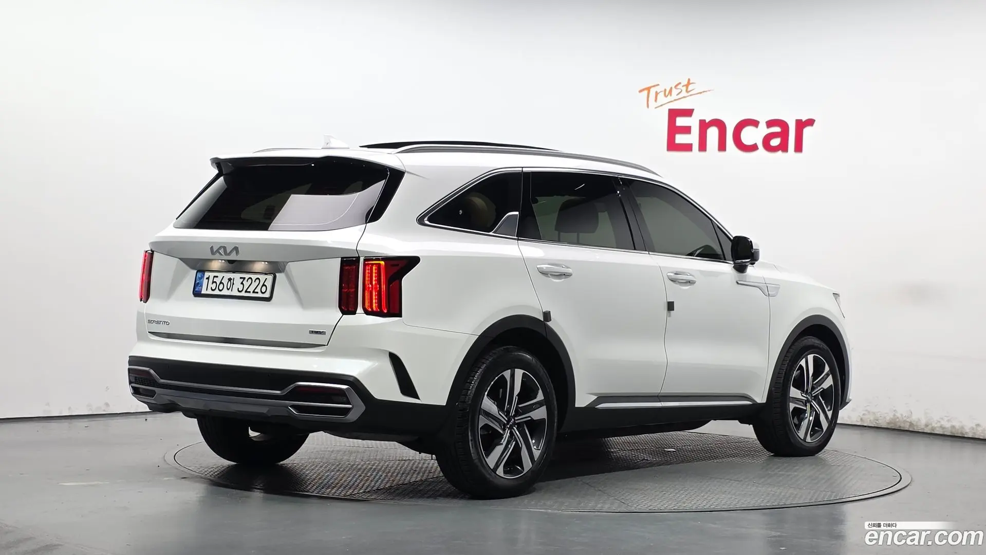 Main__Slider__Photo:Sorento Kia 2022.8-1