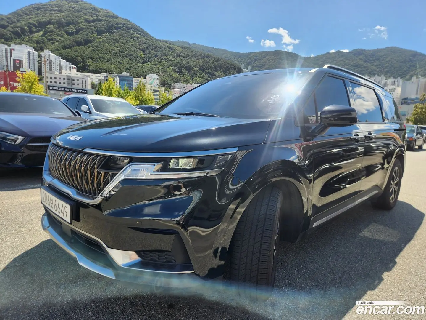 Main__Slider__Photo:Canival Kia 2022.0-1