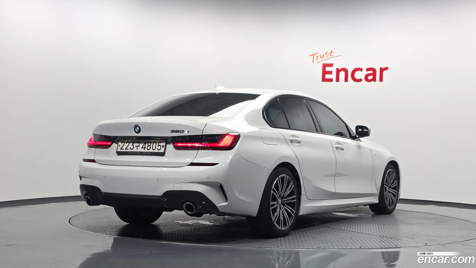 Main__Slider__Photo:3-Series BMW 2019.9-1