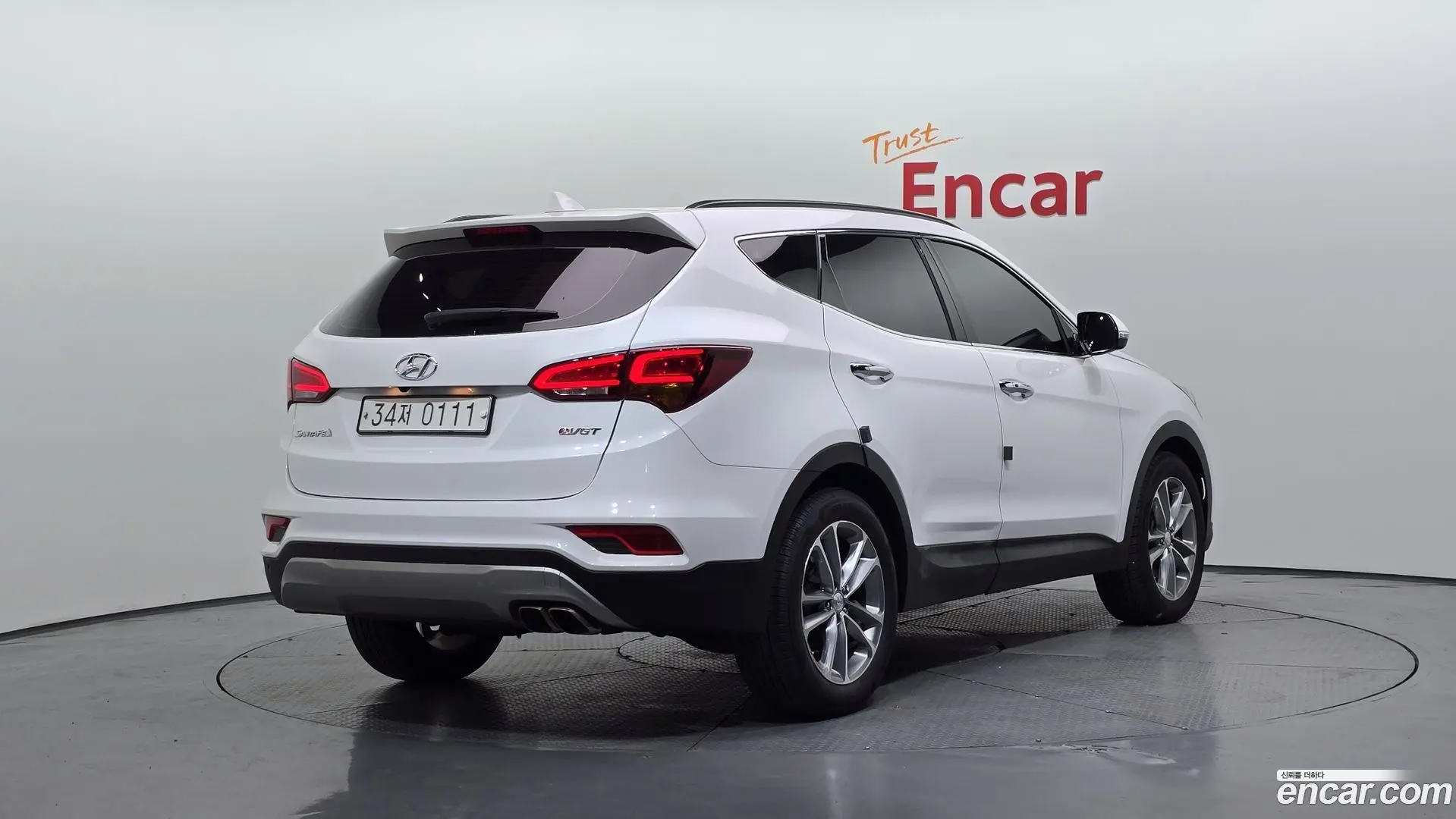 Main__Slider__Photo:Santafe Hyundai 2016.7-1