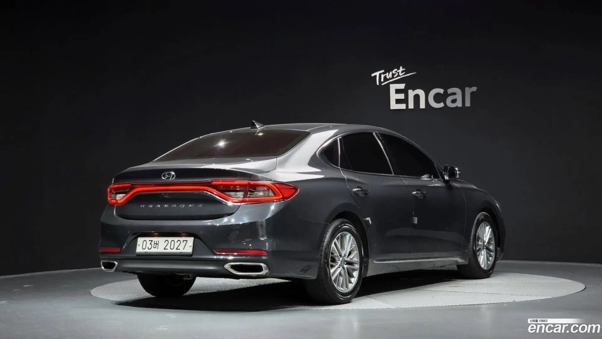 Main__Slider__Photo:Grandeur Hyundai 2017.7-1