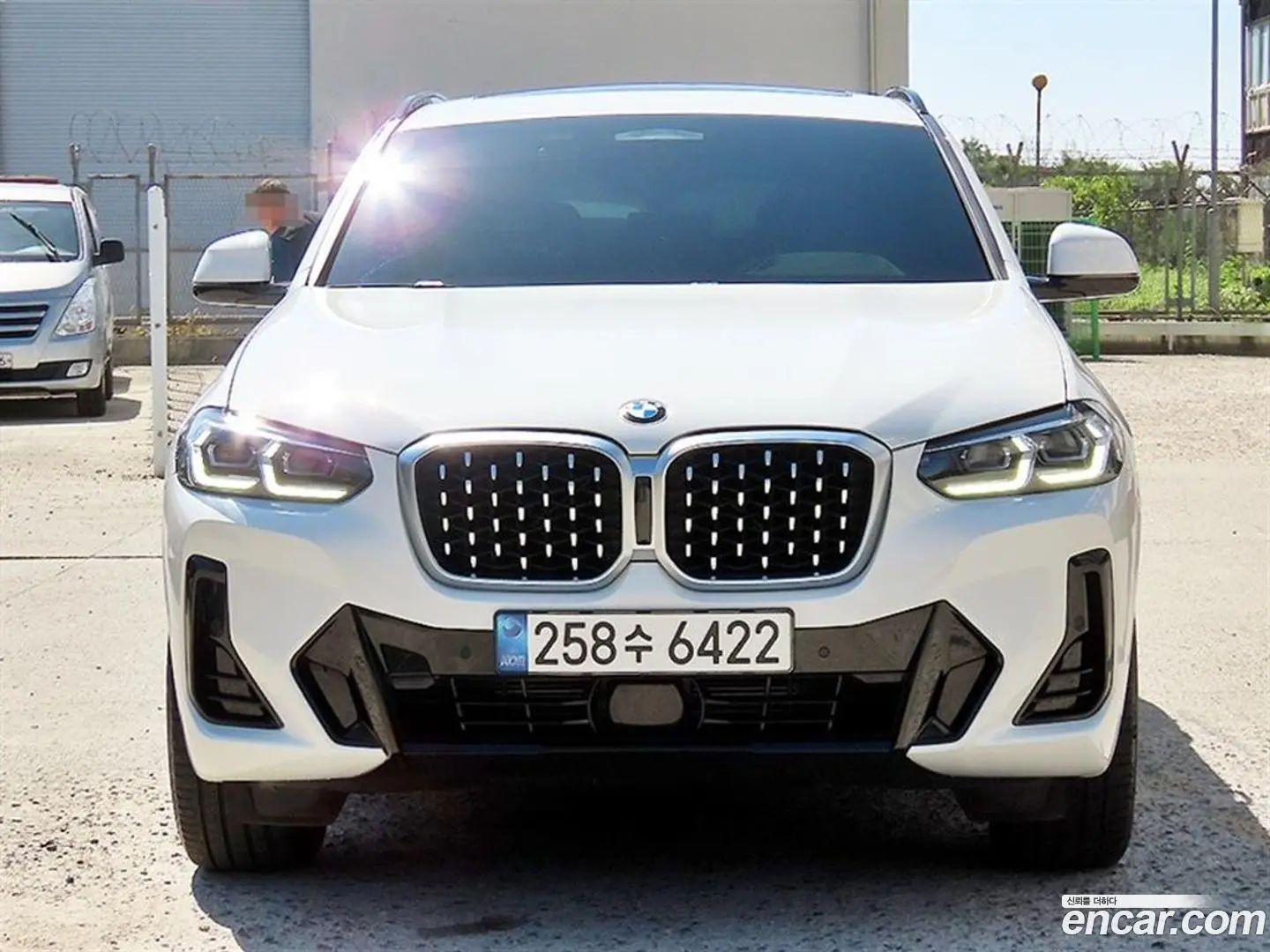 Main__Slider__Photo:X4 BMW 2022.2-1