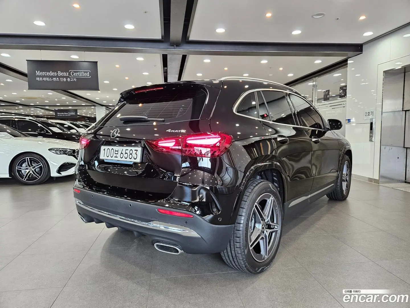 Main__Slider__Photo:GLA-Class Mercedes-Benz 2025.11-1