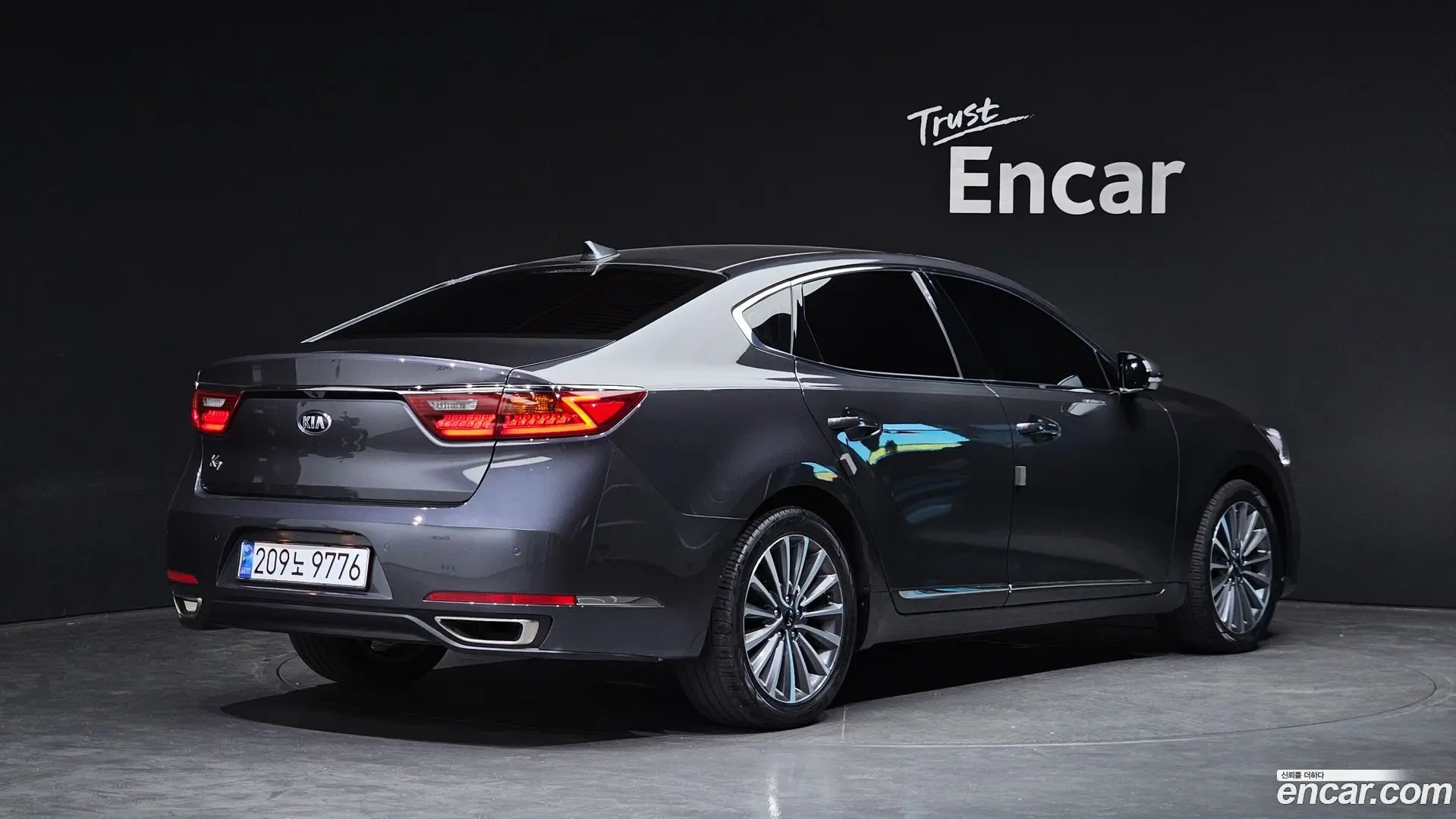 Main__Slider__Photo:K7 Kia 2019.6-1