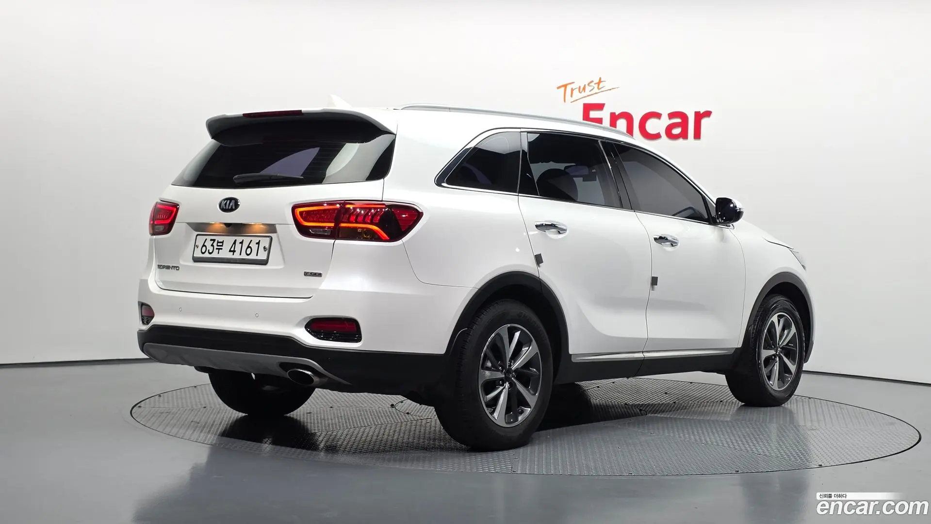 Main__Slider__Photo:Sorento Kia 2017.8-1