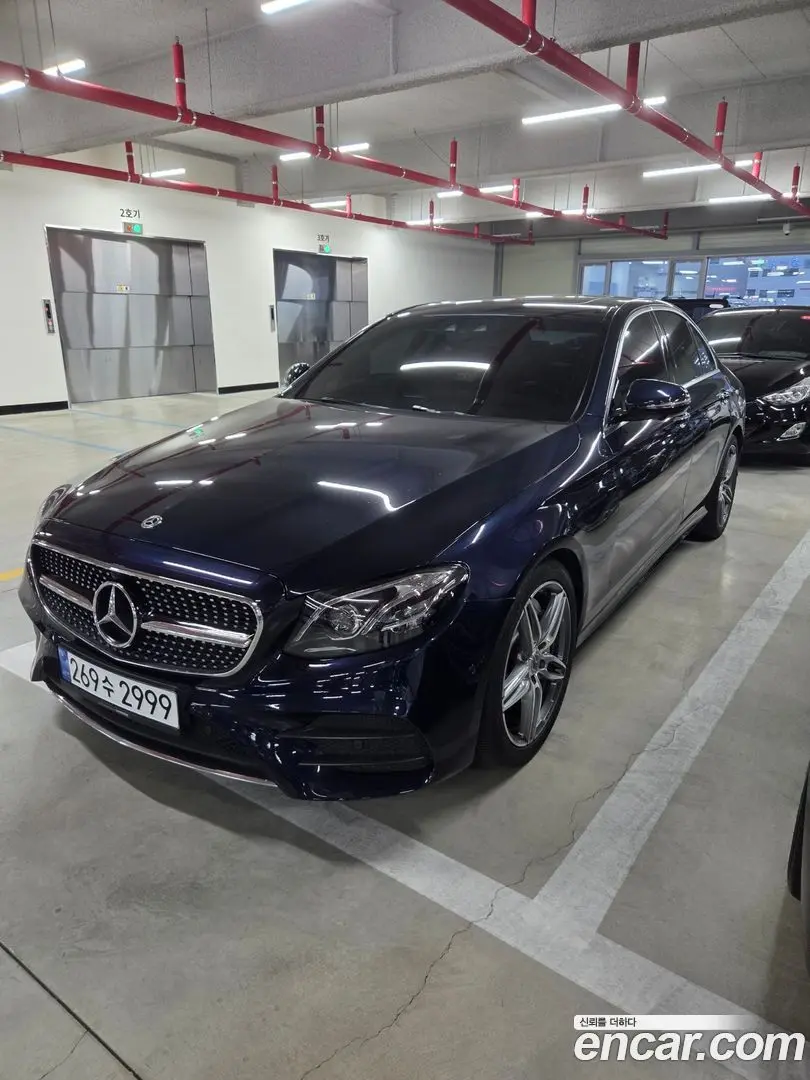 Main__Slider__Photo:E-Class Mercedes-Benz 2019.4-1